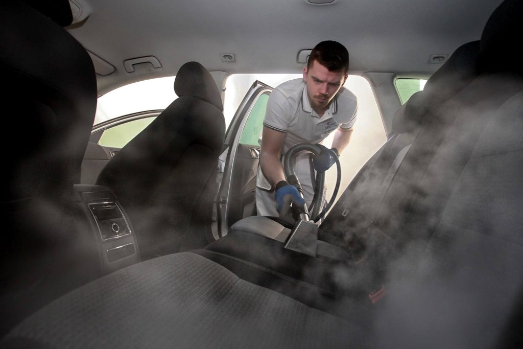 deep-clean-car-vacuum-2